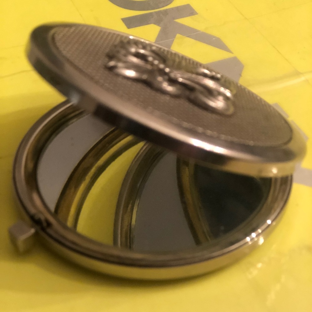 Vintage Silver Tone Fleur De Lis Compact Mirror